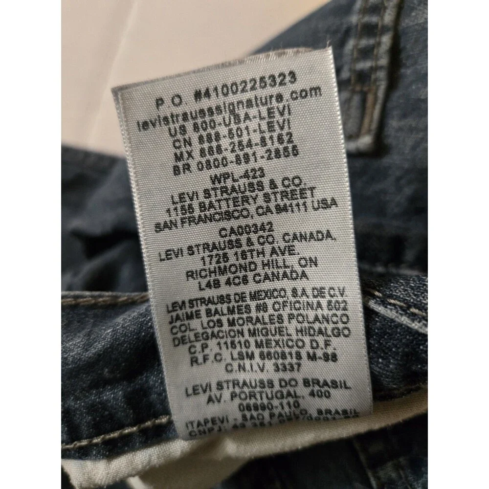 Levi Strauss Jeans Signature Series Taper 36x30 Lightly Distressed